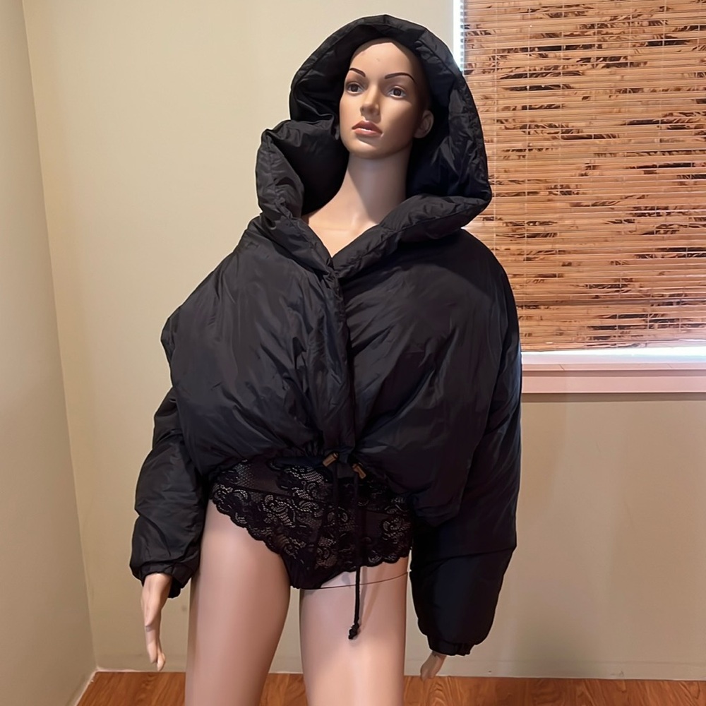 I.N.C. Black Crop Duck Down Filled Open Closure jacket With One Snap Size S